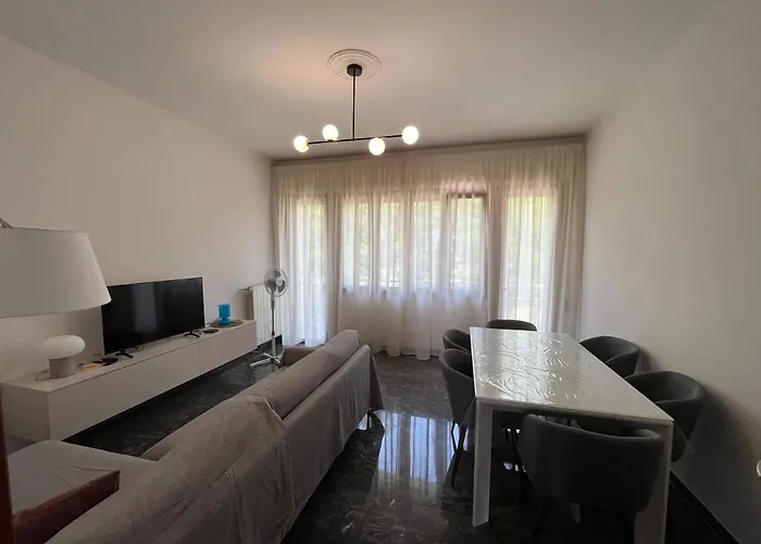 Comfort A Due Passi Dal Mare Viareggio